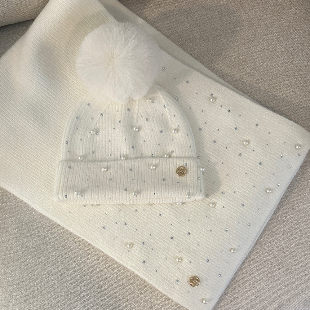 Lilly Pulitzer Embellished Scarf and Hat